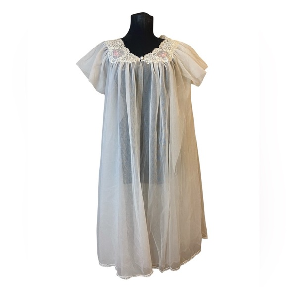 Vintage White Cream Embroidered Layered Peignoir Robe - Picture 5 of 10